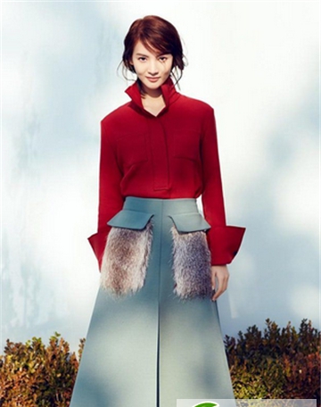 点击大图看下一张:中长发女生怎么打理好看