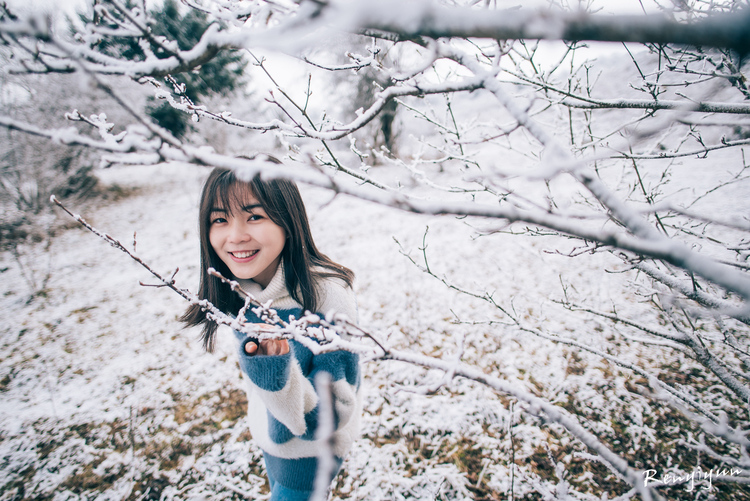 点击大图看下一张：12月里的一场雪