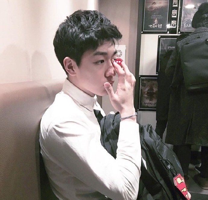 点击大图看下一张：16岁小鲜肉帅哥图片