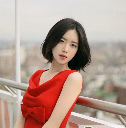 点击大图看下一张：韩国模特尹善英短发 超美韩式短发发型设计