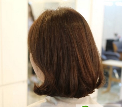 点击大图看下一张：韩国模特尹善英短发 超美韩式短发发型设计