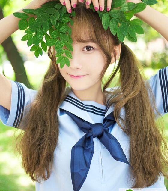 点击大图看下一张:时尚达人大爱的卷发