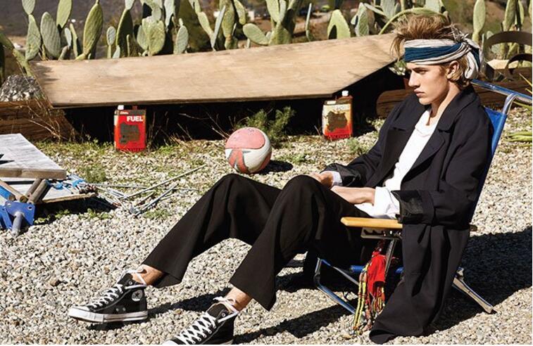 点击大图看下一张:Lucky Blue Smith男装大片