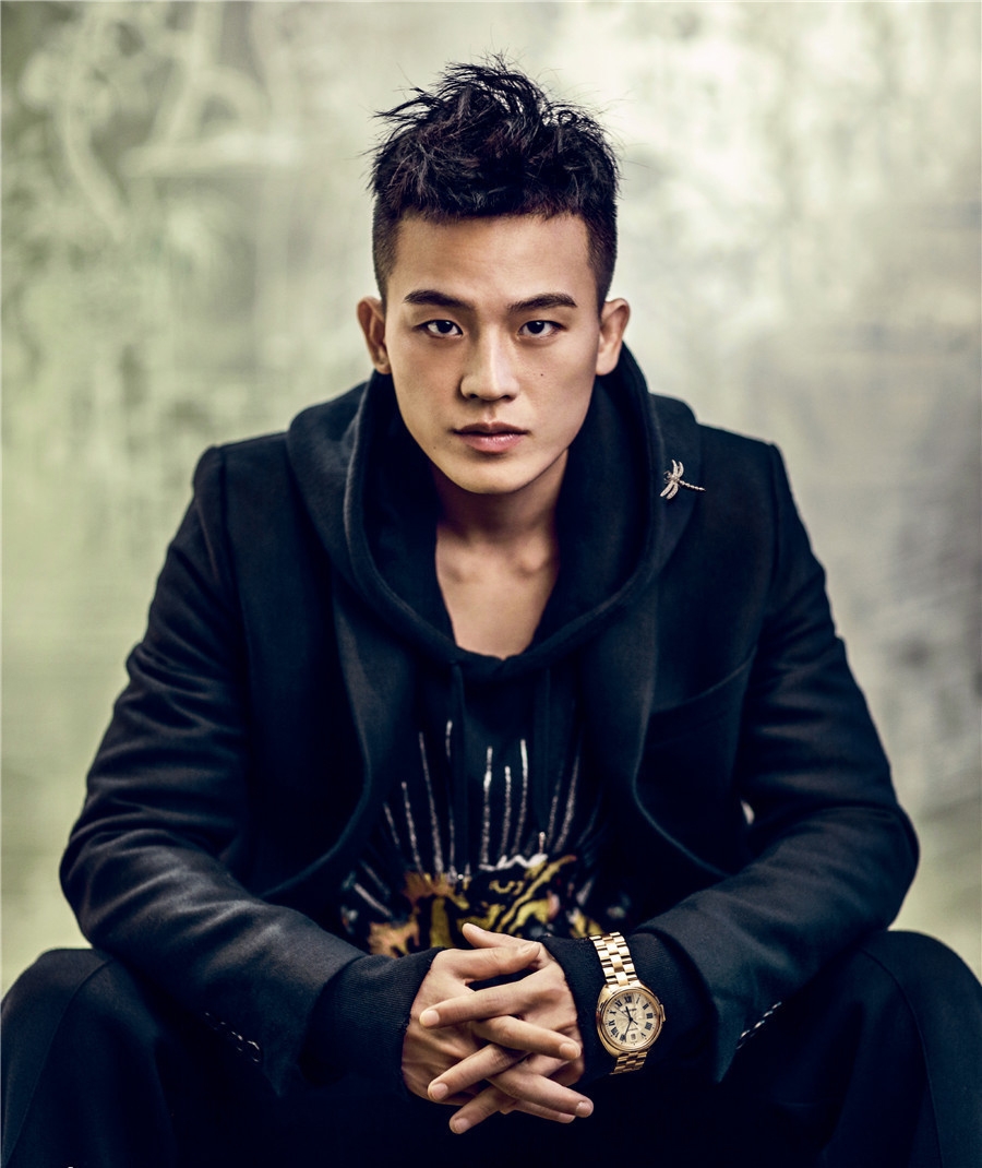 点击大图看下一张：欧豪复古风写真