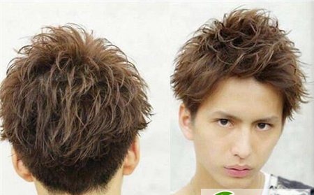 点击大图看下一张：男生流行短染发 时尚男生棕色染发