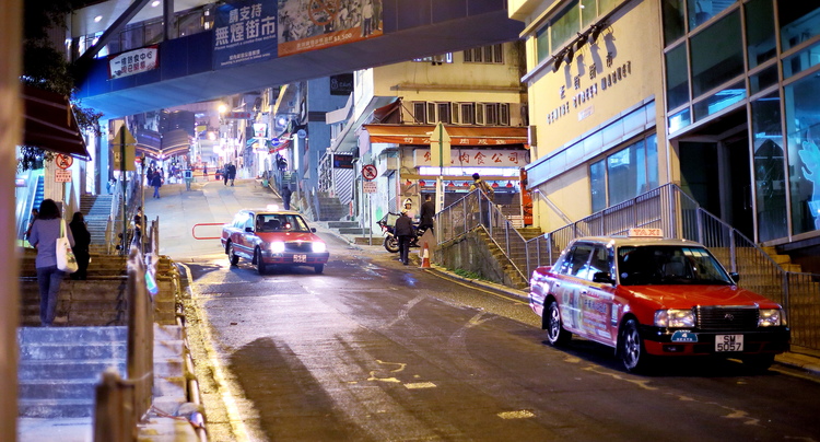 点击大图看下一张：香港夜景随拍