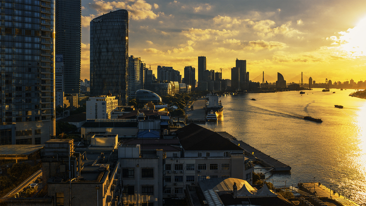 点击大图看下一张：上海印象