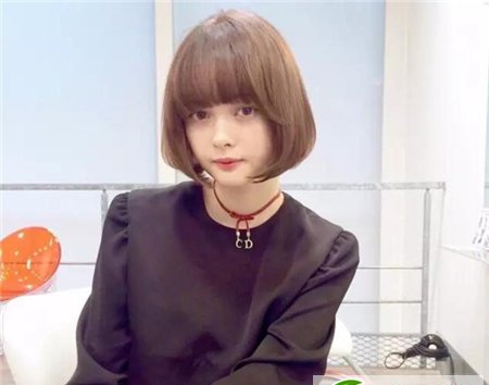 点击大图看下一张：12款让你瞬间变美的发型 2017这些发型正流行