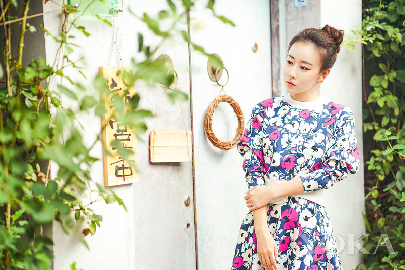 点击大图看下一张：毛俊杰温暖写真 清新明媚展笑颜诉说冬日浪漫