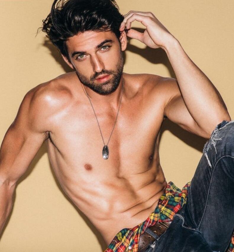 点击大图看下一张：欧美肌肉男生大图