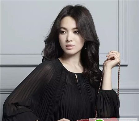 点击大图看下一张：女神的美从发型开始 8款宋慧乔同款造型