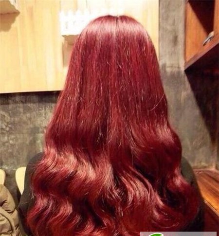 点击大图看下一张:各色时尚烫发染发 2017年绝美中长烫发