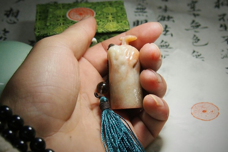 点击大图看下一张：古代的瓦当印