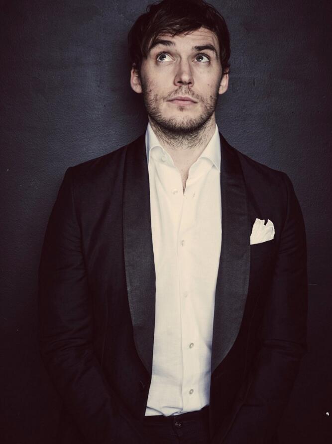 点击大图看下一张:英国演员山姆克拉弗林