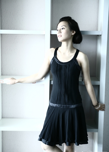 点击大图看下一张：马思纯户外小清新摄影写真