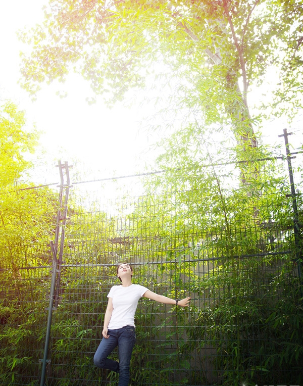 点击大图看下一张：马思纯邻家女孩写真图