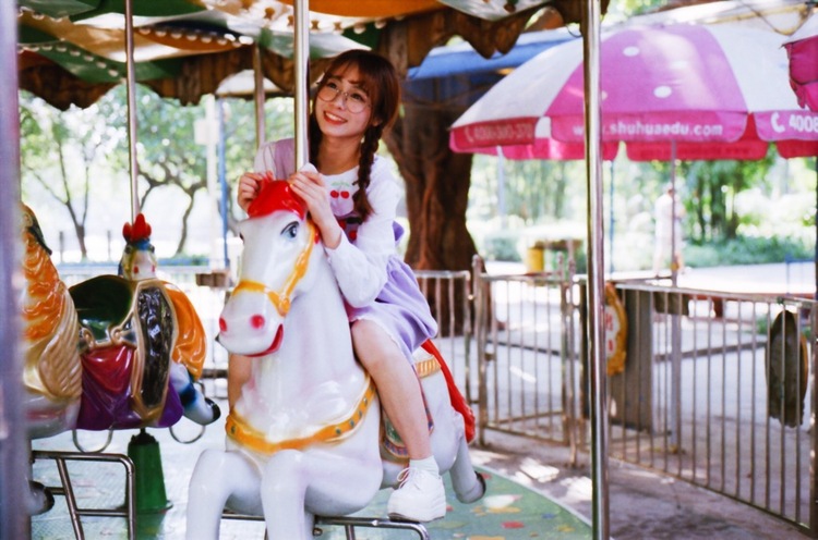 点击大图看下一张：带我去游乐园吧