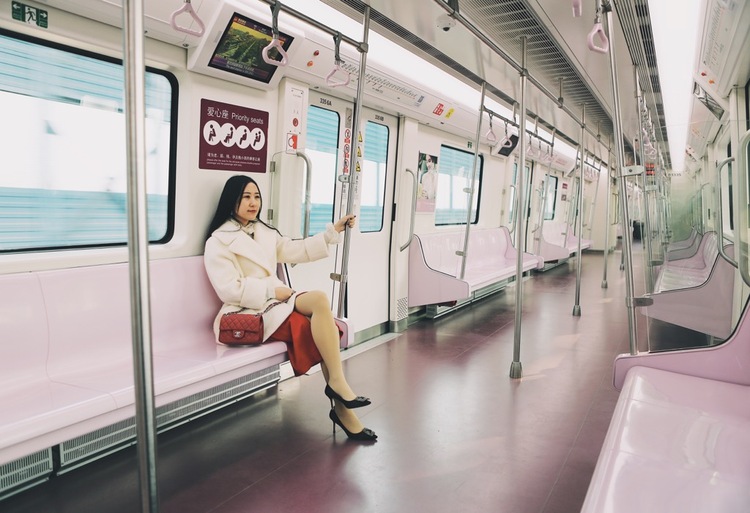 点击大图看下一张:西安地铁粉色三号线