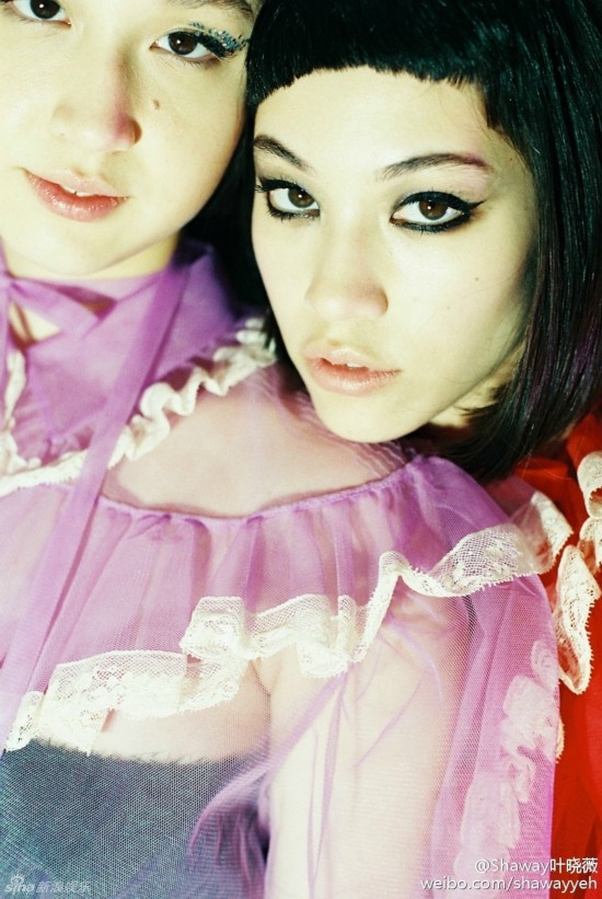 点击大图看下一张:水原希子与妹妹合体拍写真