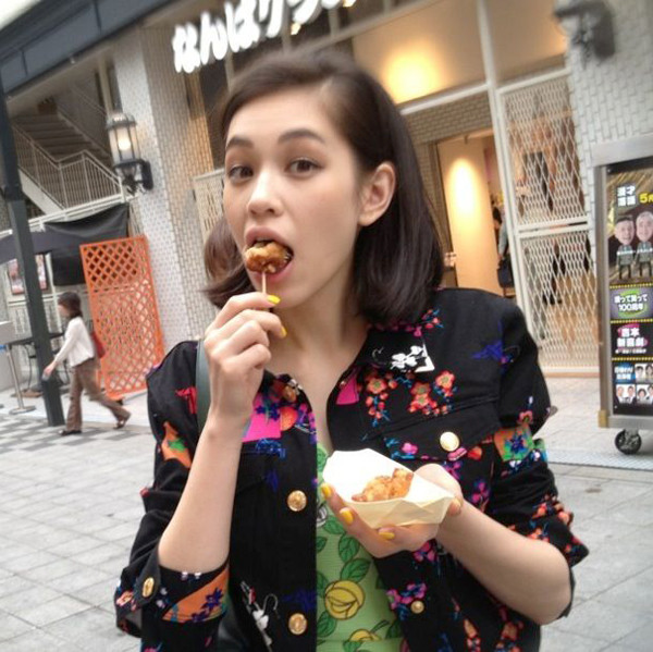 点击大图看下一张：水原希子最新生活私照全曝光