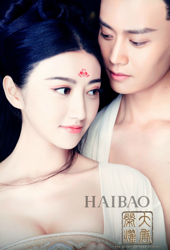 点击大图看下一张：《大唐荣耀》广平王妃景甜华丽翻身