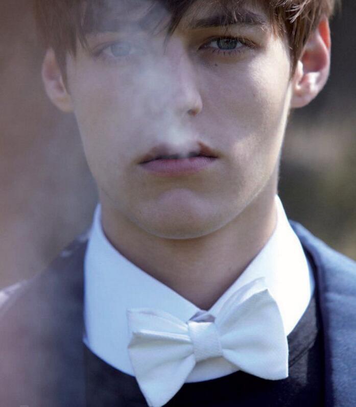 点击大图看下一张：清新阳光罗比维奇