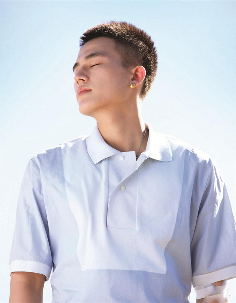 点击大图看下一张：欧豪于湉赴澳洲拍大片 远离喧嚣青春未央