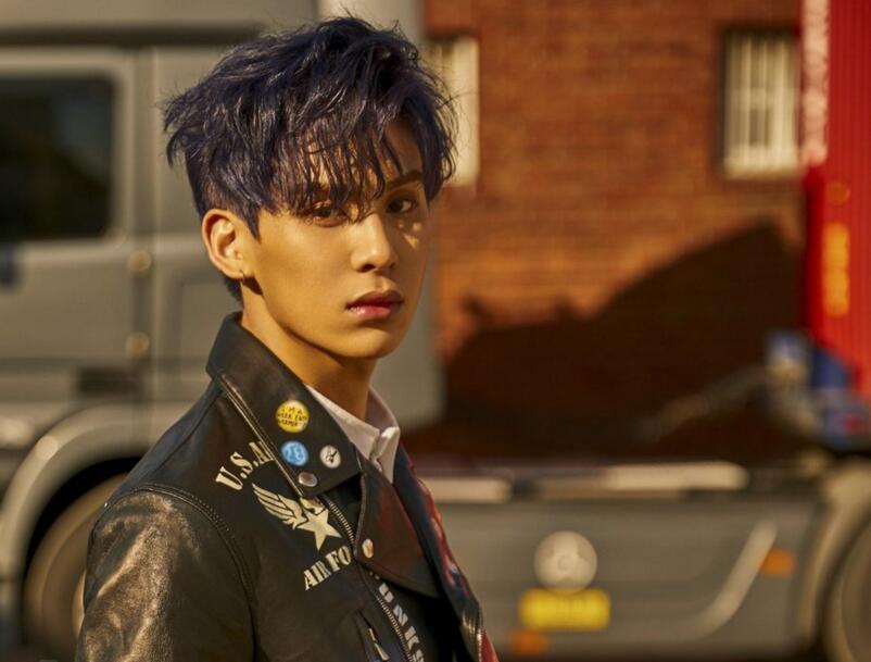 点击大图看下一张：SF9专辑burningsensastion