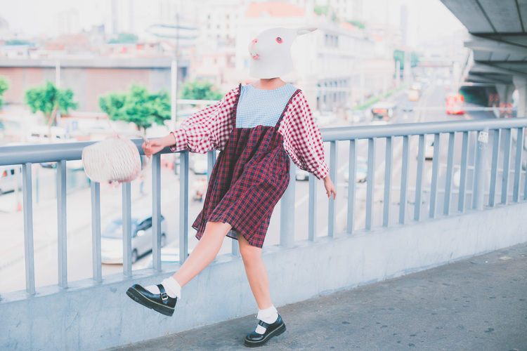 点击大图看下一张：疯兔的日常