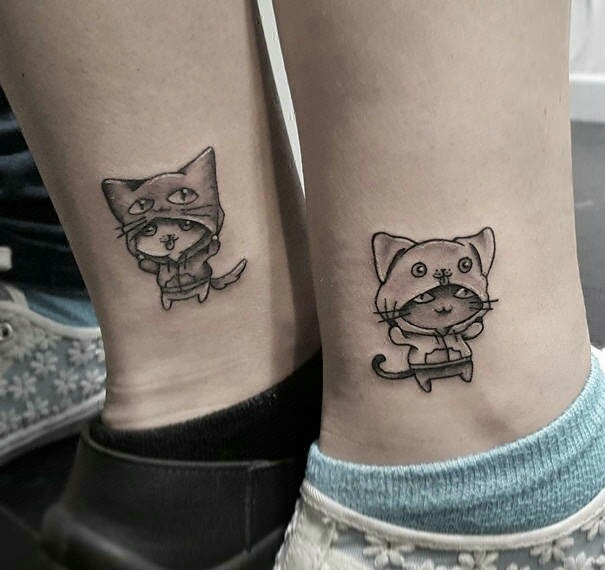 点击大图看下一张：适合闺蜜和情侣的脚腕卡通猫纹身刺青