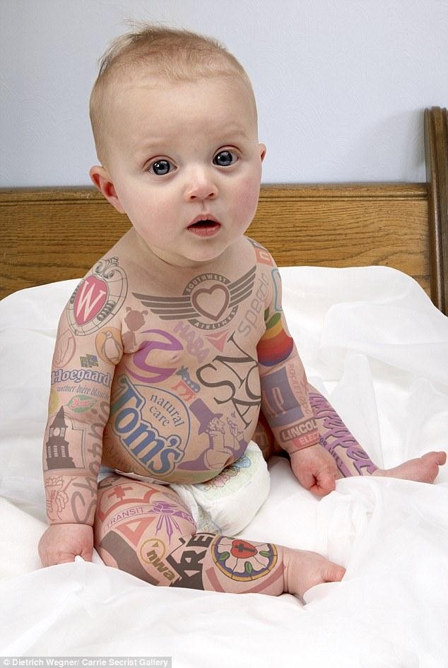 点击大图看下一张：超萌婴儿身上欧美风格图腾纹身图片