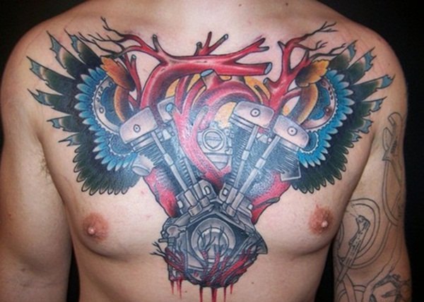 点击大图看下一张：男性霸气的满胸大面积纹身图片