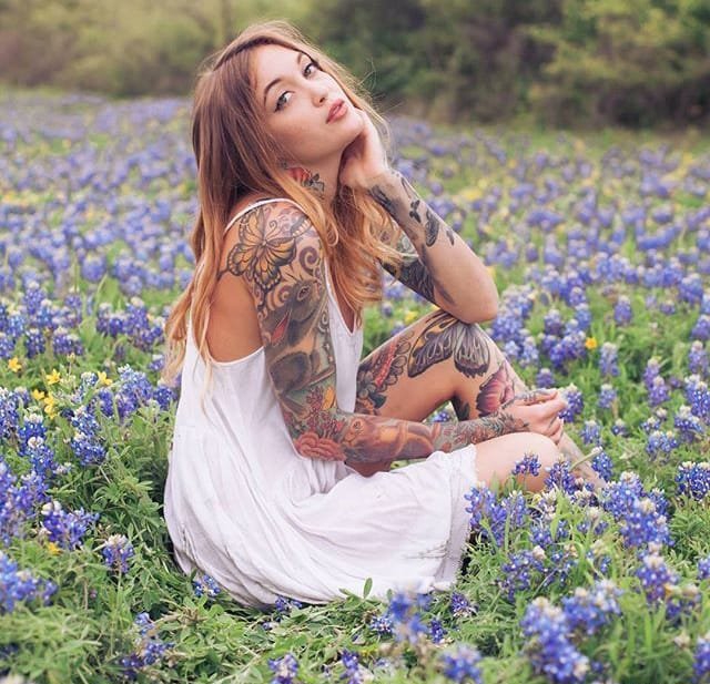 点击大图看下一张:欧美性感纹身女性欣赏