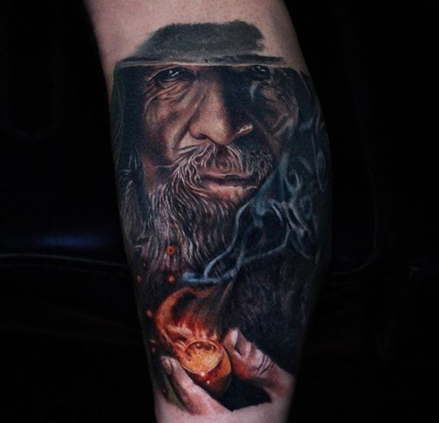 点击大图看下一张:漂亮的名人肖像纹身水彩纹身图案来自男纹身师卢卡