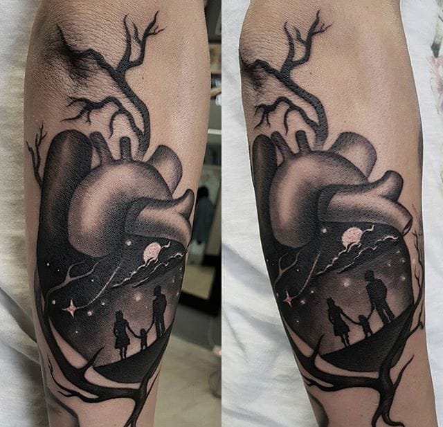 点击大图看下一张：黑灰色场景机械心脏纹身图案来自于纹身师加布里