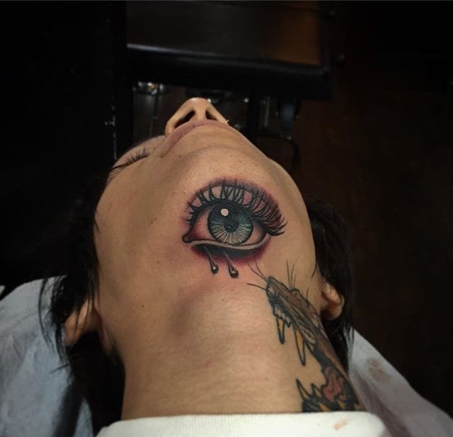 点击大图看下一张：极具诱惑力的传统纹身图案来自于纹身师菲尔