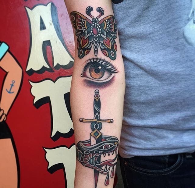 点击大图看下一张：极具诱惑力的传统纹身图案来自于纹身师菲尔