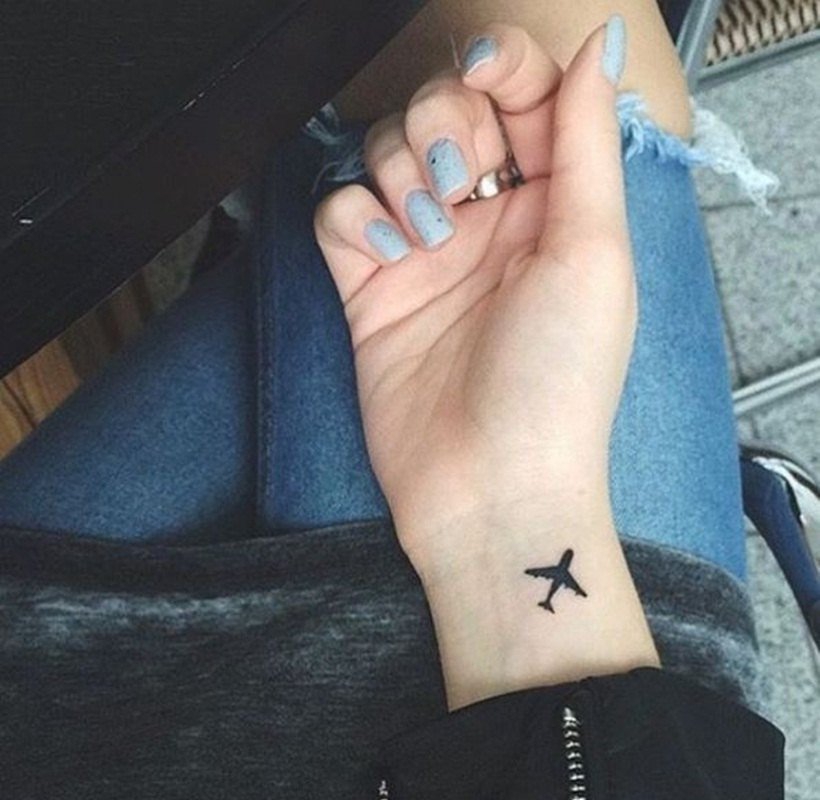 点击大图看下一张:多款女生清新可爱的小图案纹身图片