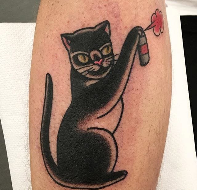点击大图看下一张：无与伦比的传统纹身小黑猫纹身图案