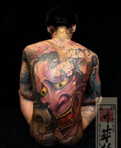 点击大图看下一张：霸气满背日本大般若纹身图案