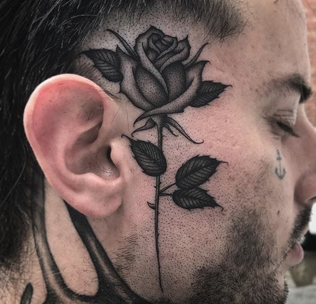 点击大图看下一张：纹身玫瑰花纹身图案来自乔丹·霍伯