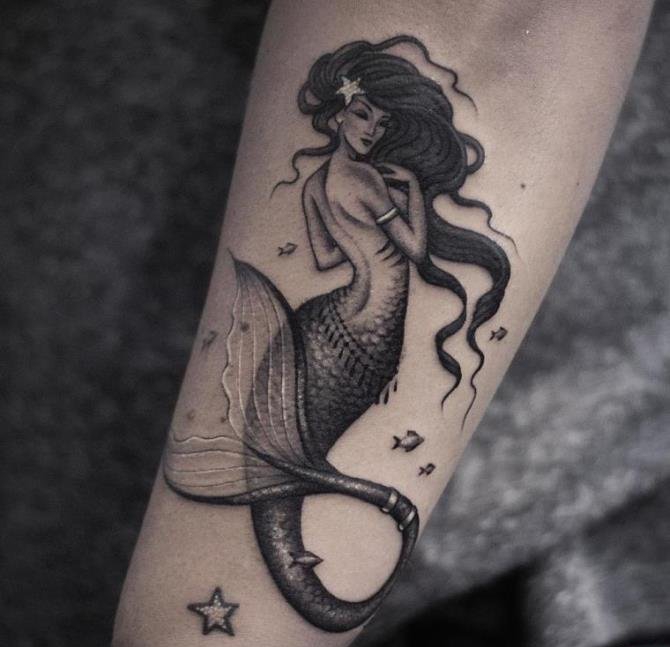 点击大图看下一张：多款漂亮的美人鱼主题纹身图案