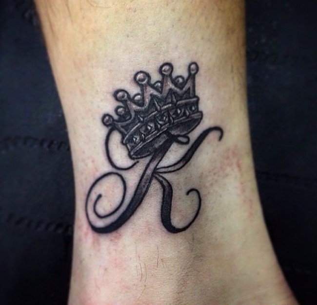 点击大图看下一张：多款漂亮的花体字纹身图案