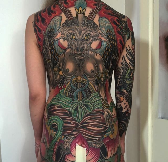点击大图看下一张：多款霸气的大面积纹身图案杰出作品来自马吕斯
