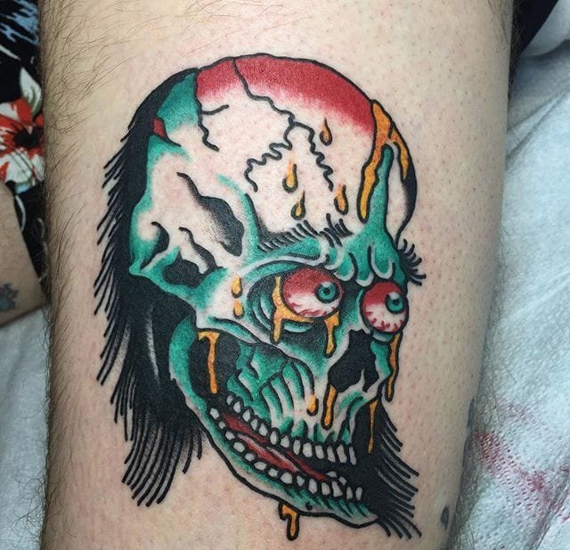 点击大图看下一张：坚如磐石的传统纹身图案来自纹身师迈克