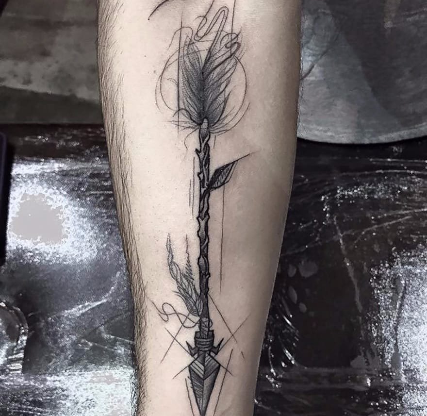 点击大图看下一张:15款精美的素描绘画风格纹身图案