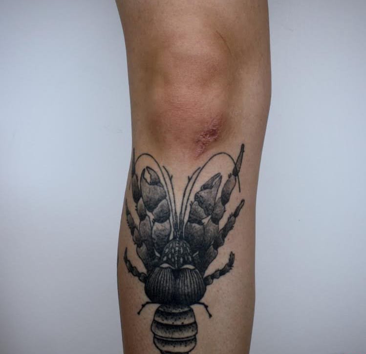 点击大图看下一张：黑色的花小图纹身手背小清新纹身图案