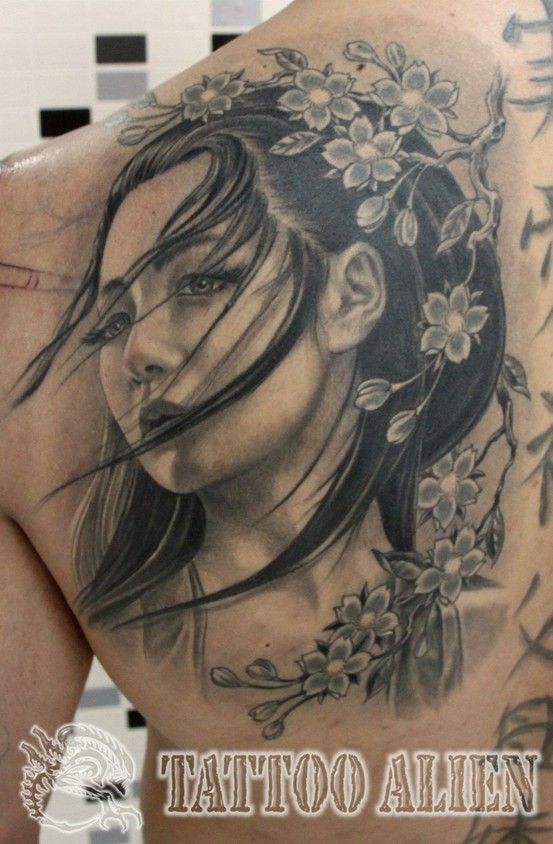 点击大图看下一张：二十多款艺妓彩绘纹身图案