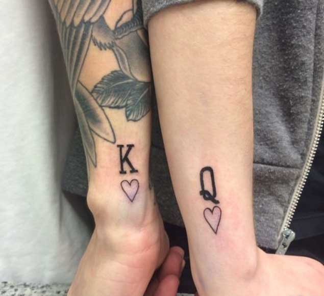 点击大图看下一张：情人同款K&Q的国王皇后的皇冠纹身图案欣赏