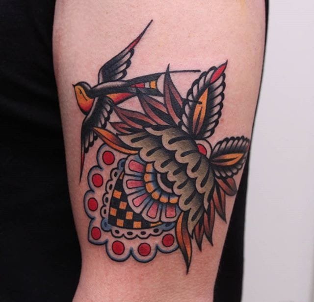 点击大图看下一张：永恒的传统纹身图案来自纹身师维克